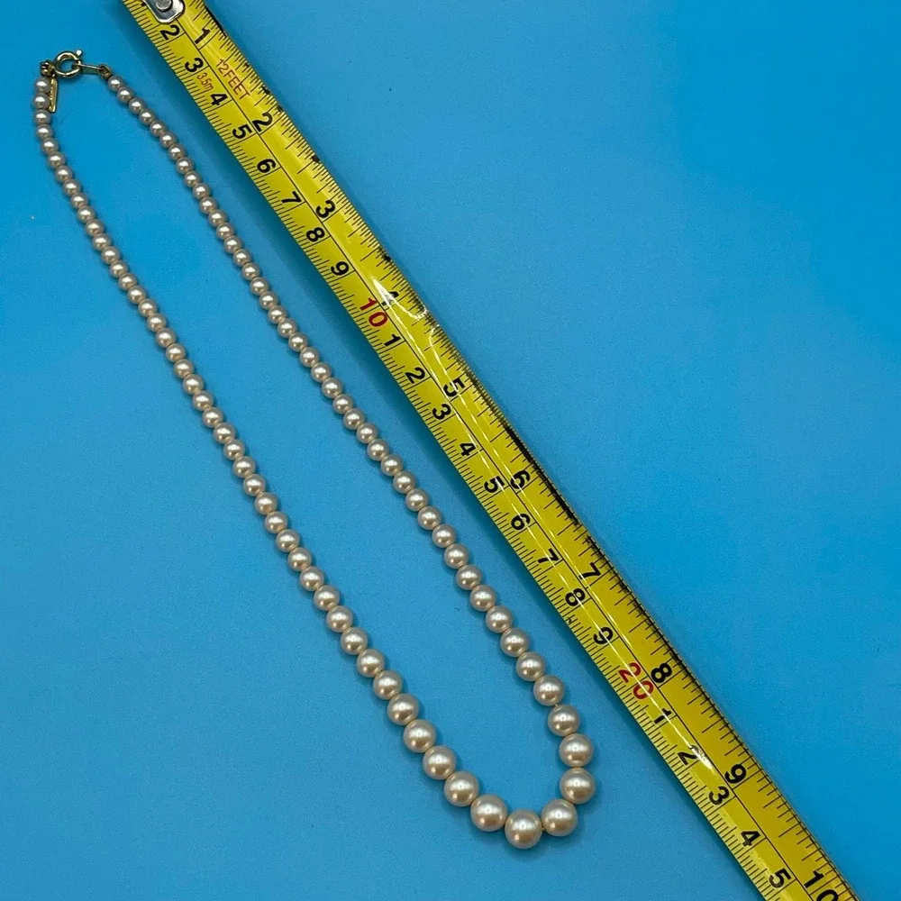 Vintage Marvella Faux‎ Pearl Necklace Womens Cream Graduated Strand Classic